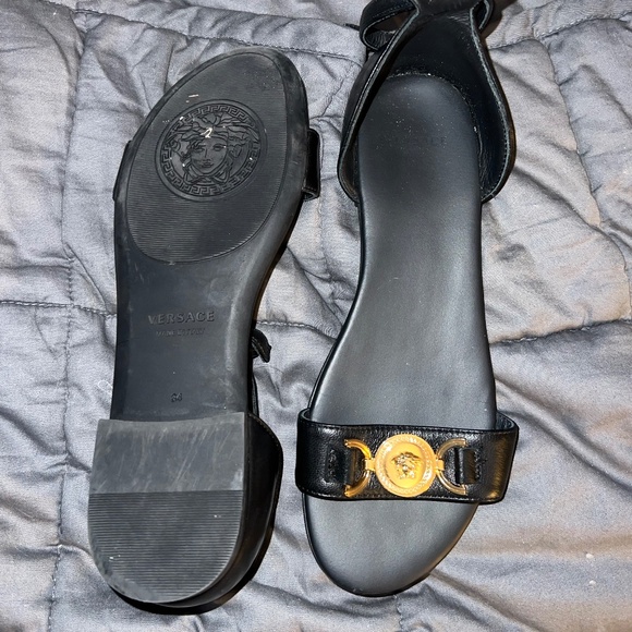 Versace Sandals (Kids) - Picture 2 of 5